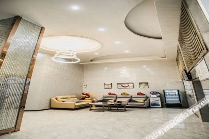 Hotel Interior 13 of 32