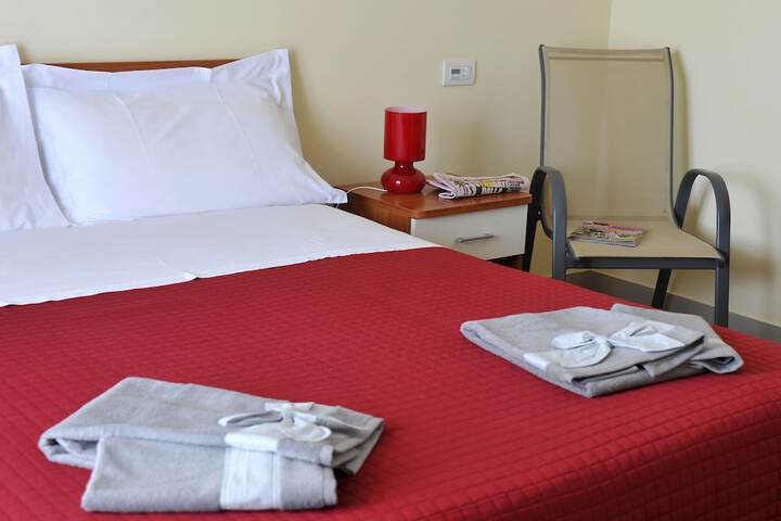 Room 10 of 94