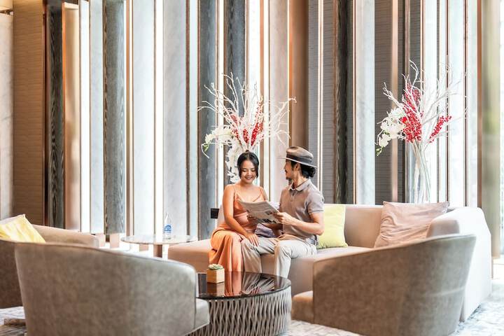 Entrance & Lobby