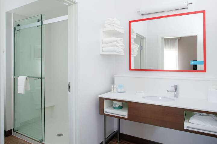 Bathroom shower