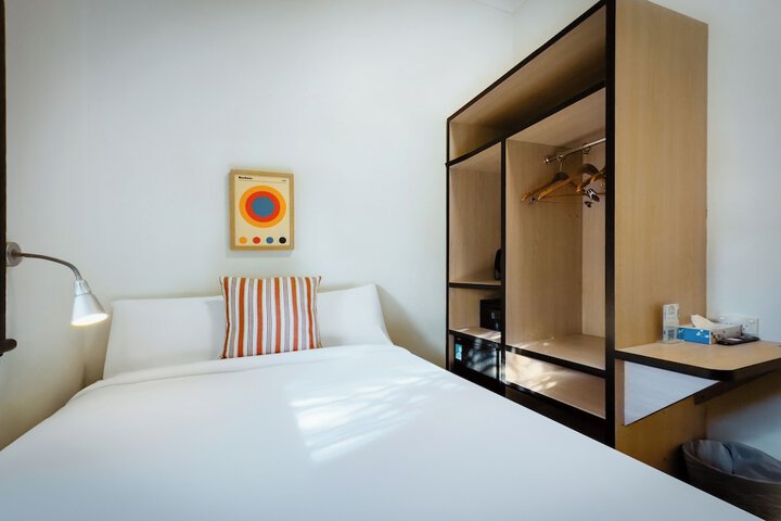 Room 63 of 108