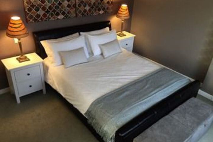 Room 13 of 22