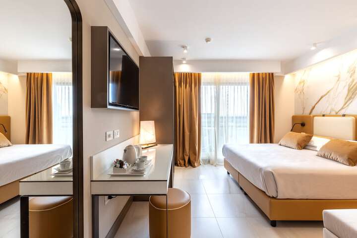 Room 28 of 111