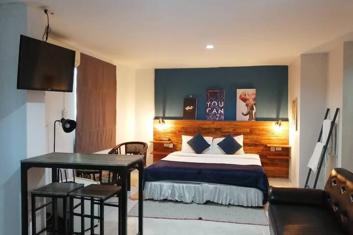 Room 13 of 63