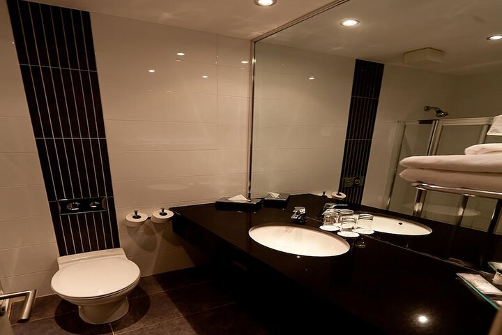 Clean Restrooms