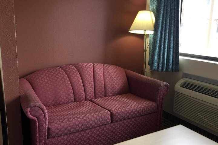 2 Beds Queen Bed (9 of 9)