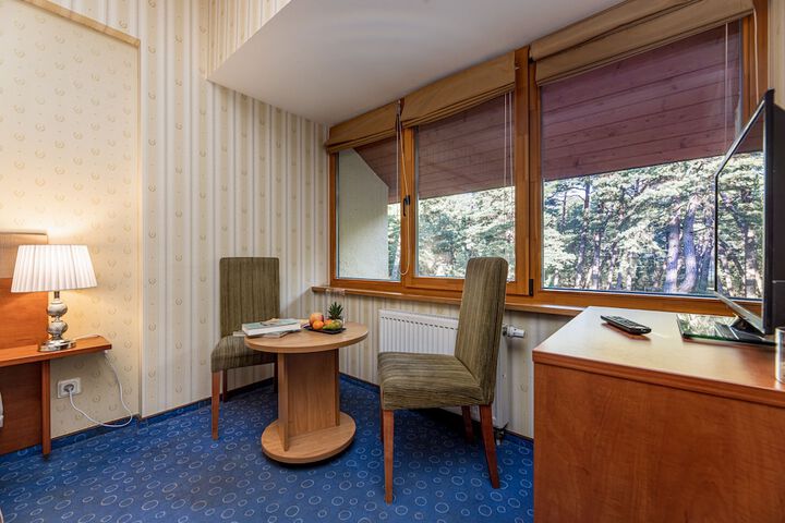 Room 174 of 214