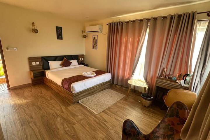 Room 2 of 26