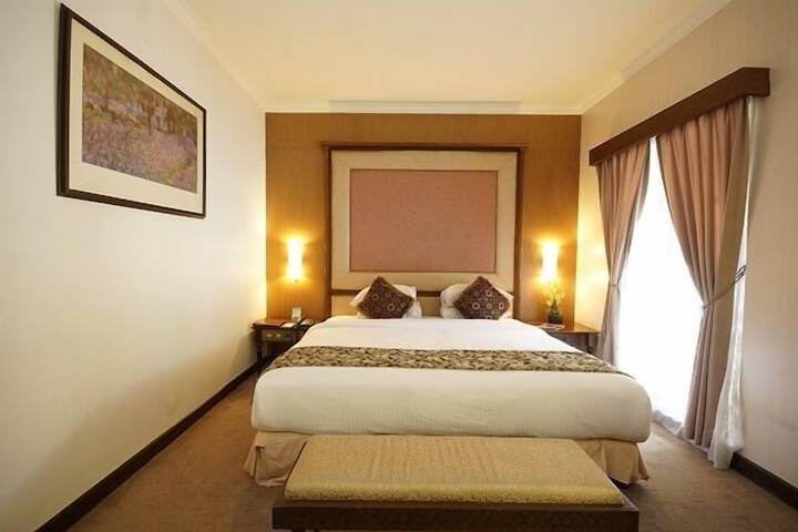 Room 4 of 44