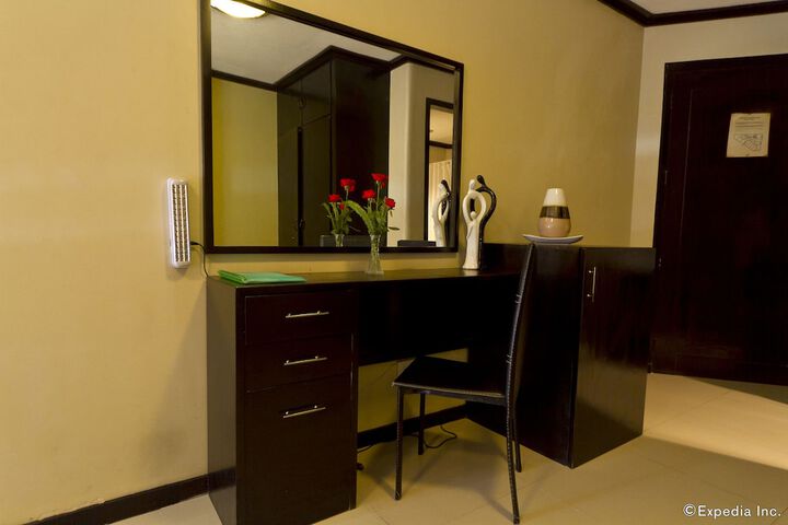 Room 21 of 31