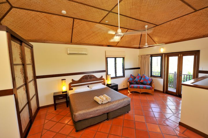 Room 4 of 65