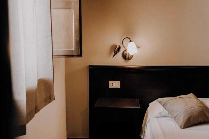 Room 19 of 50