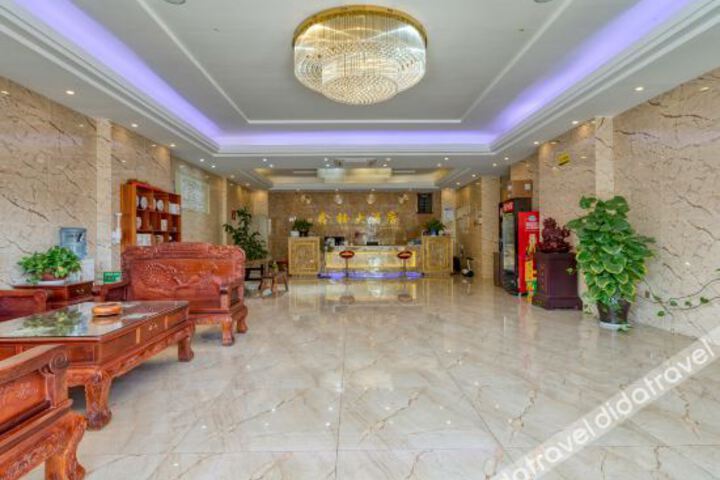 Hotel Interior 6 of 13