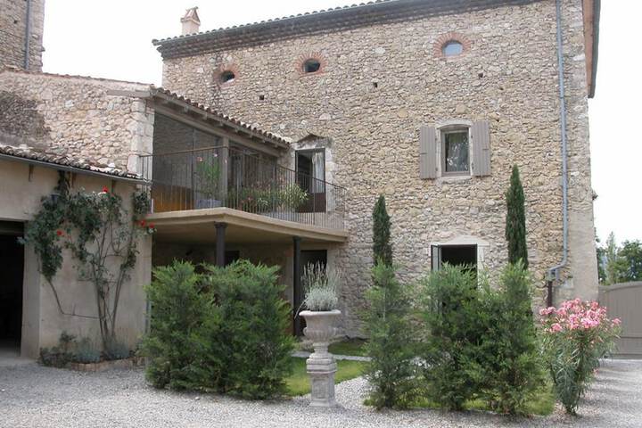 Hotel Exterior 57 of 61