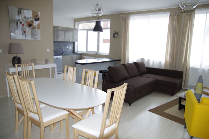 Room 3 of 18