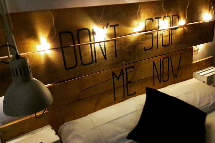 Room 4 of 14