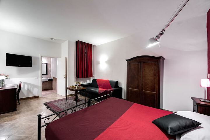Room 3 of 19