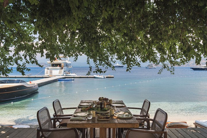 Dining 98 of 194