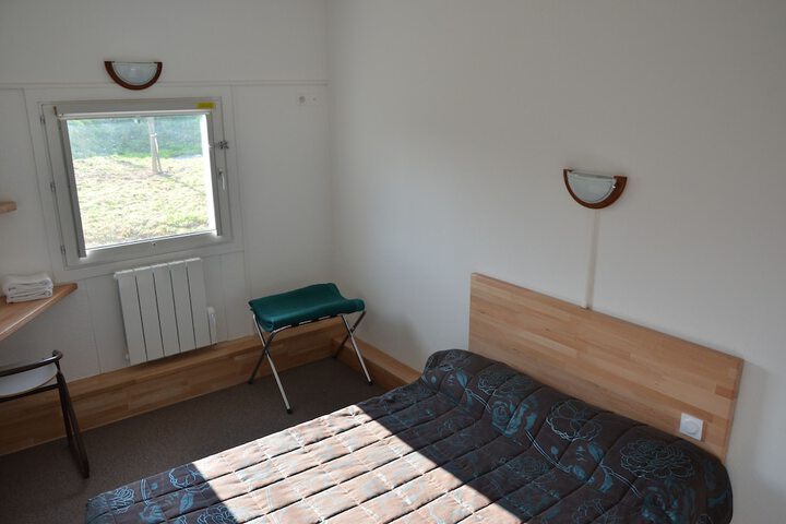 Room 8 of 37