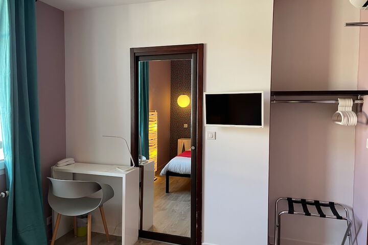 Room 7 of 47