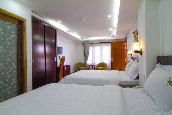 Room 4 of 47