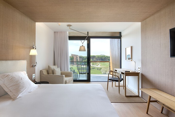 Room 2 of 34