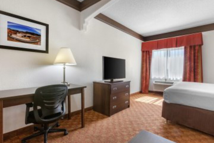 Room 20 of 33