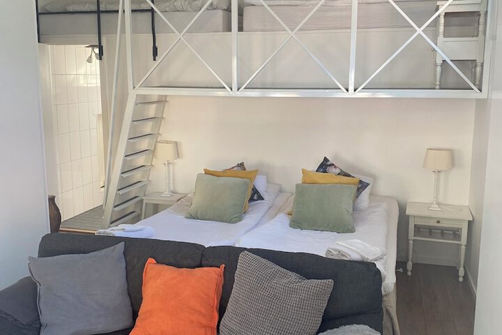 Room 22 of 54