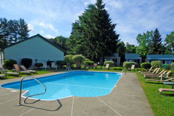 Pool 22 of 24