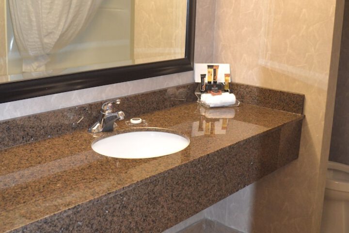 Bathroom sink