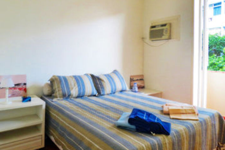 Room 16 of 36