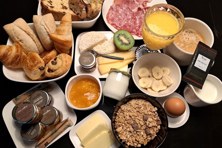 Breakfast/Coffee Service 72 of 72