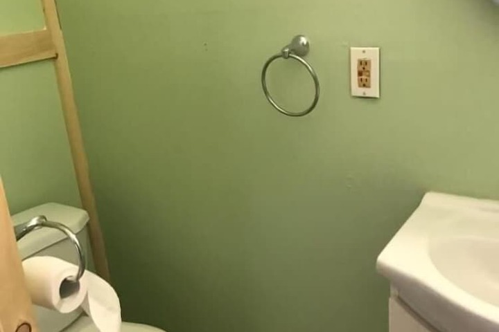 Room 81 of 117