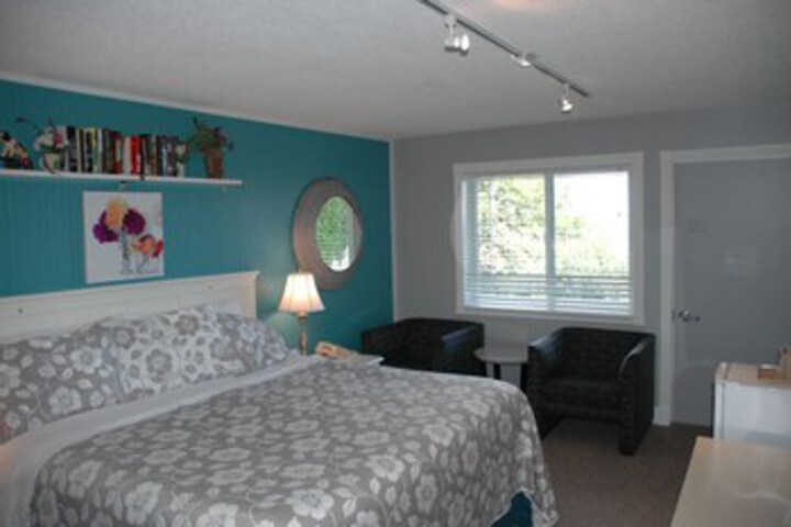 Room 173 of 250