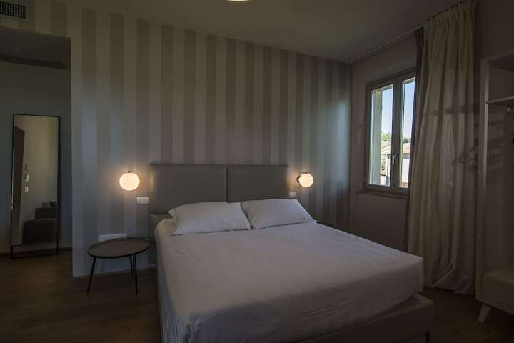Room 15 of 72