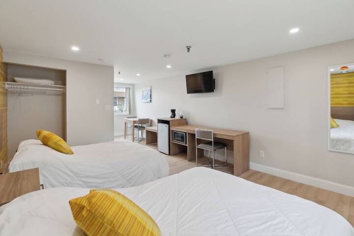 Room 8 of 44