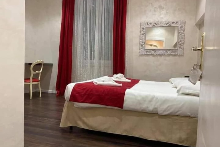 Room 20 of 63