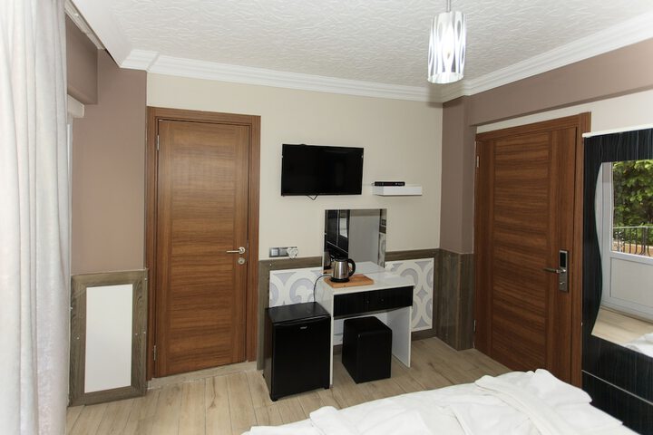 Room 18 of 53