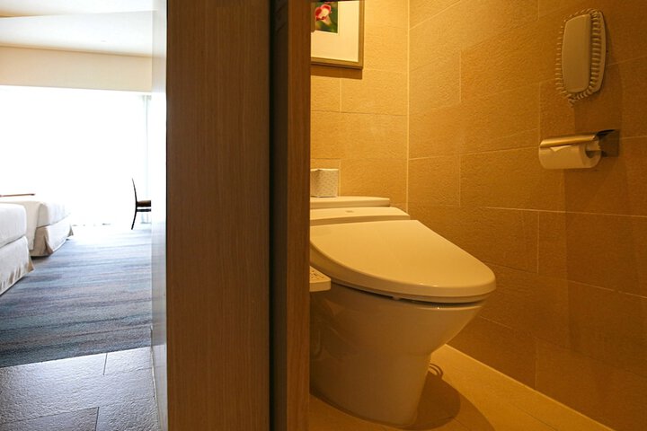 Room 9 of 125