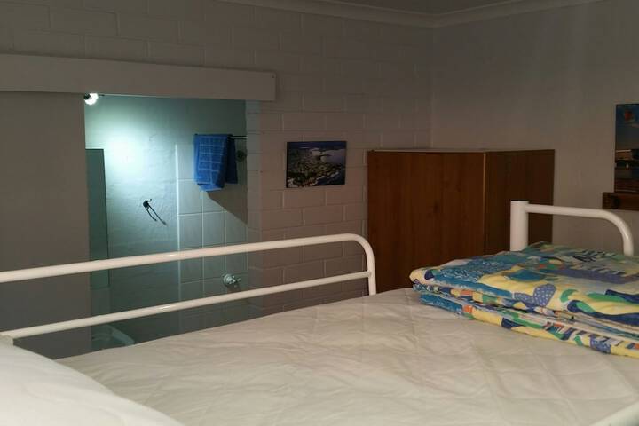 Room 10 of 72