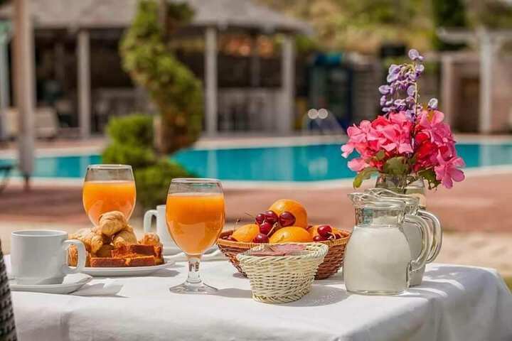 Breakfast/Coffee Service 44 of 89