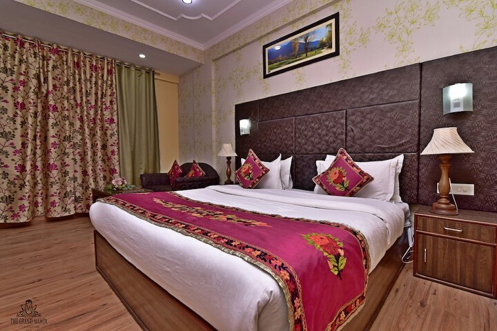Room 4 of 29
