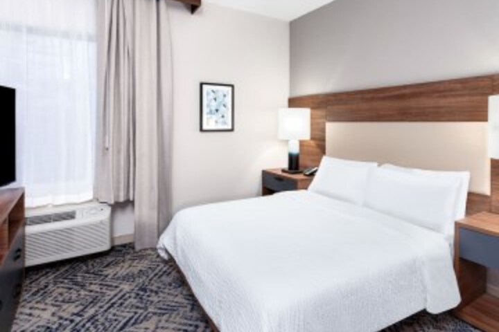 Room 21 of 39