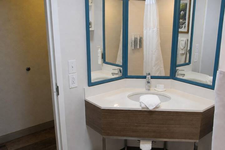 Clean Restrooms