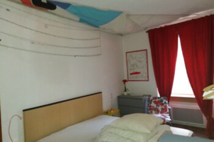 Room 26 of 27