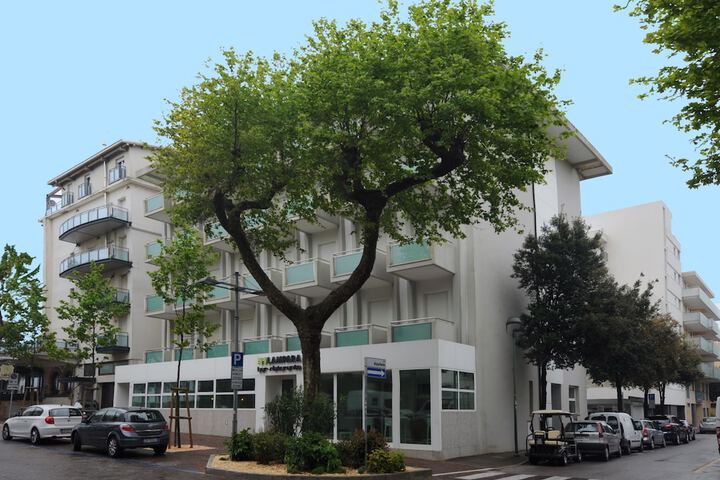 Hotel 78 of 85
