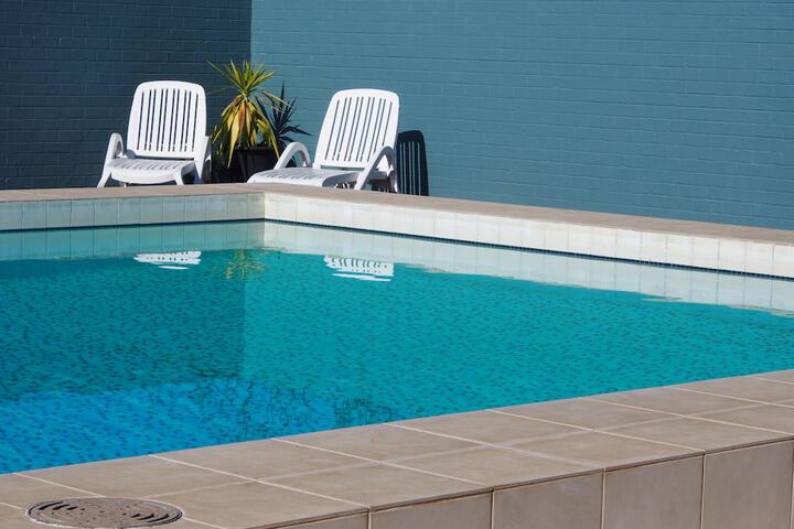 Pool Hotel