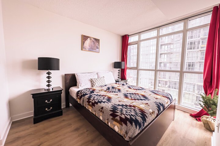 Room 6 of 43