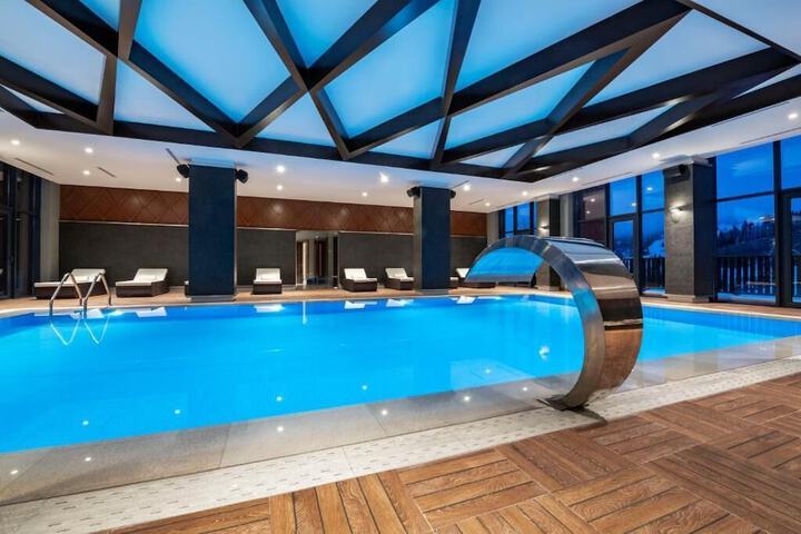 Pool 31 of 45