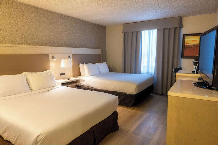 Room 21 of 48
